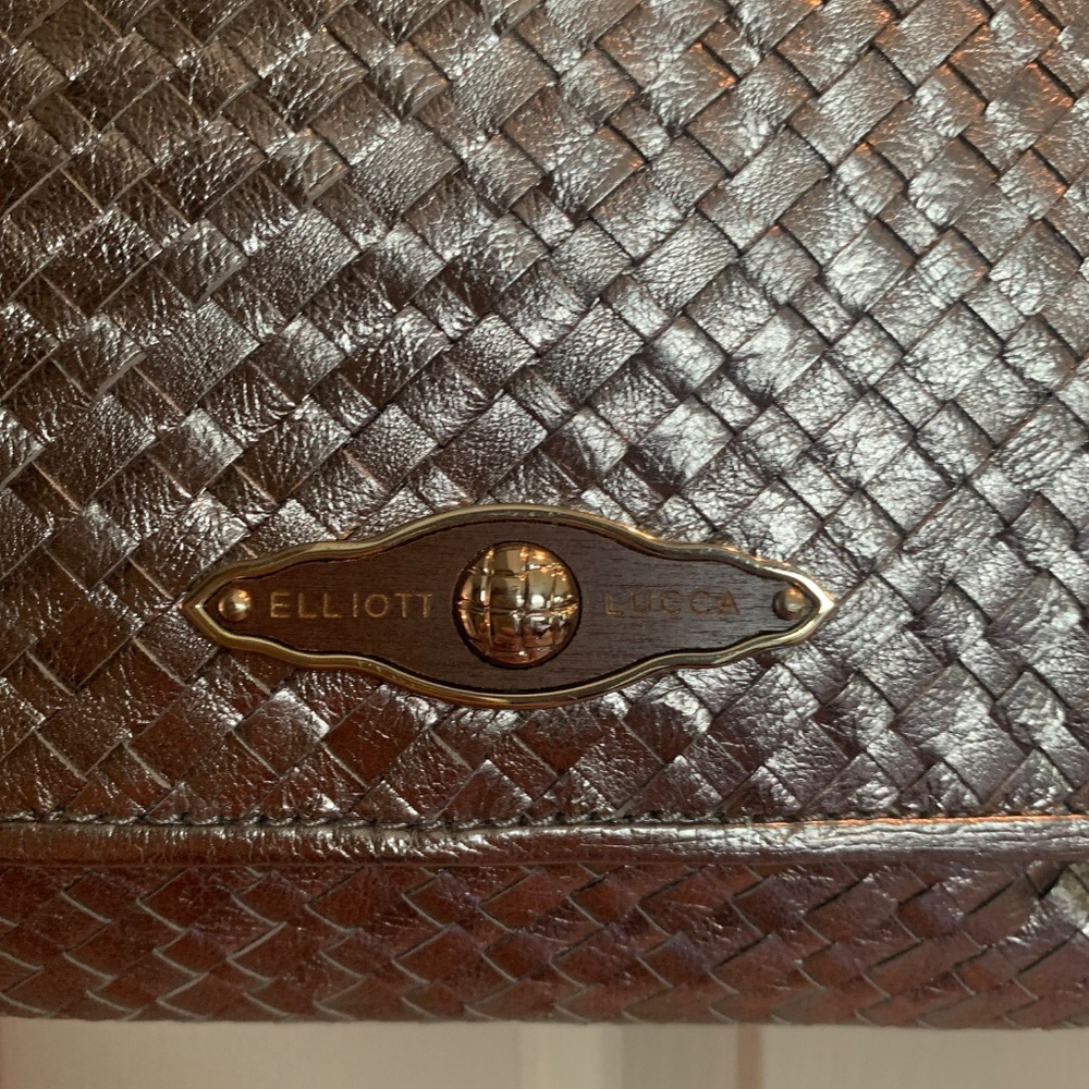 Elliott Lucca Bronze Leather Should Handbag - Picture 2 of 10